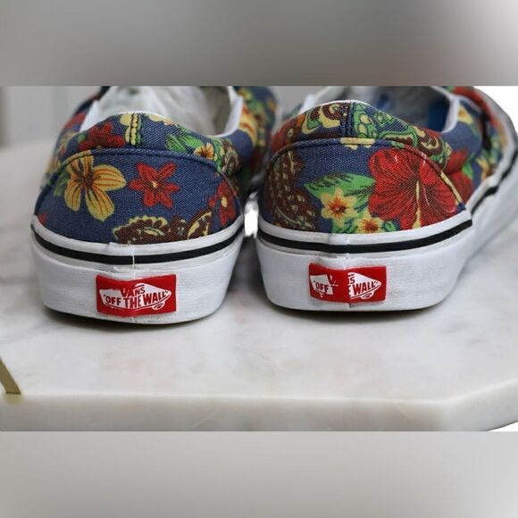 VANS Classic Slip-On Aloha Dress Blues Paisley RARE Floral Size 5.5 Men 7 Women - Picture 9 of 11